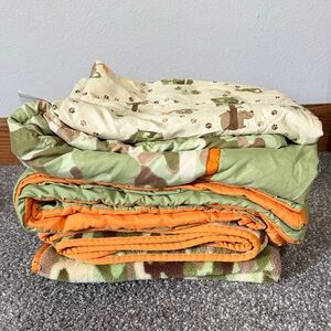 Garanimals Camo Toddler Bedding Comforter, Flat Sheet and Fleece Blanket